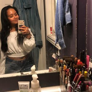 Meet your Posher, Melika